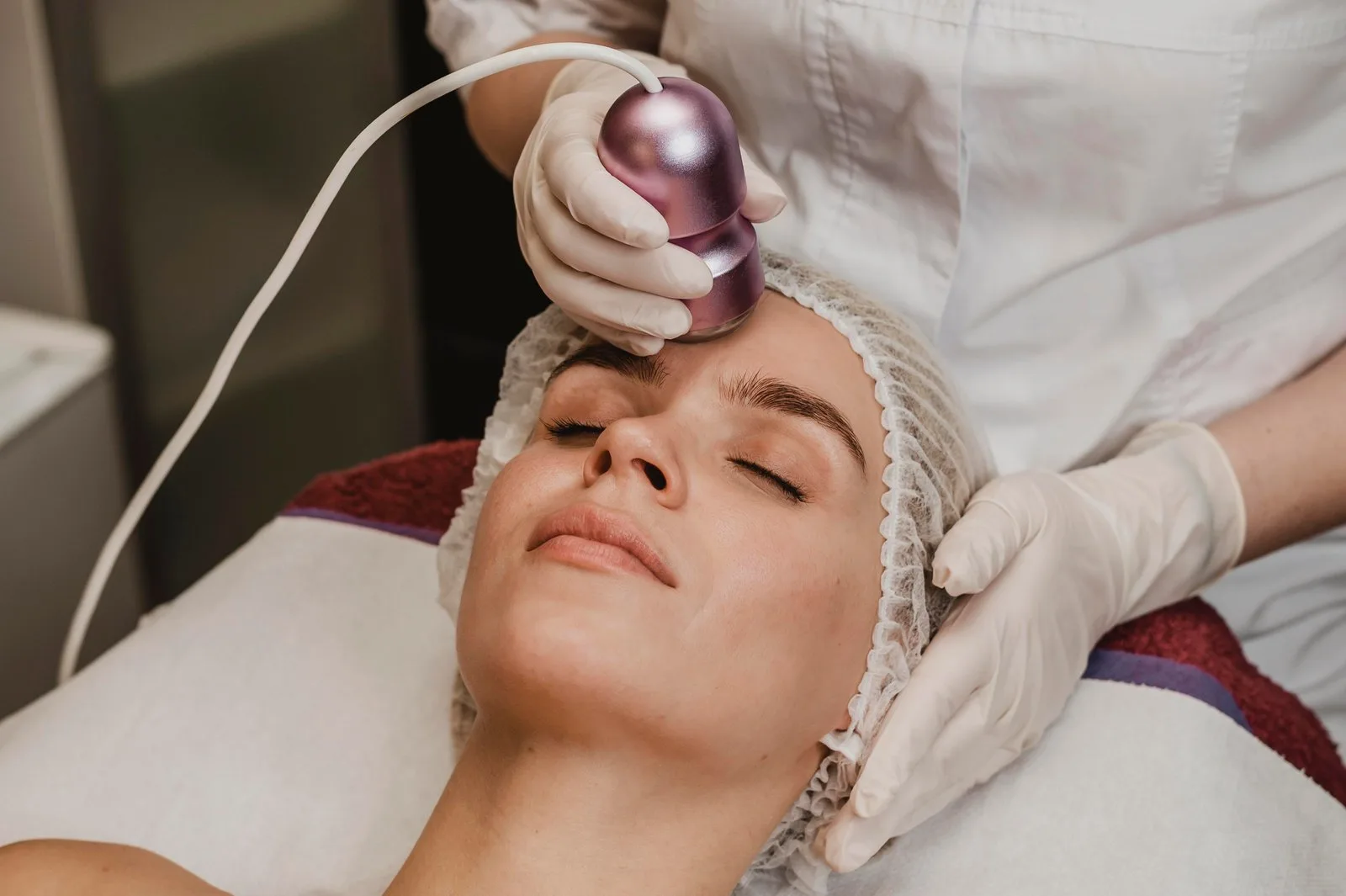 Radio frequency microneedling treatments: Benefits, Costs, Procedure